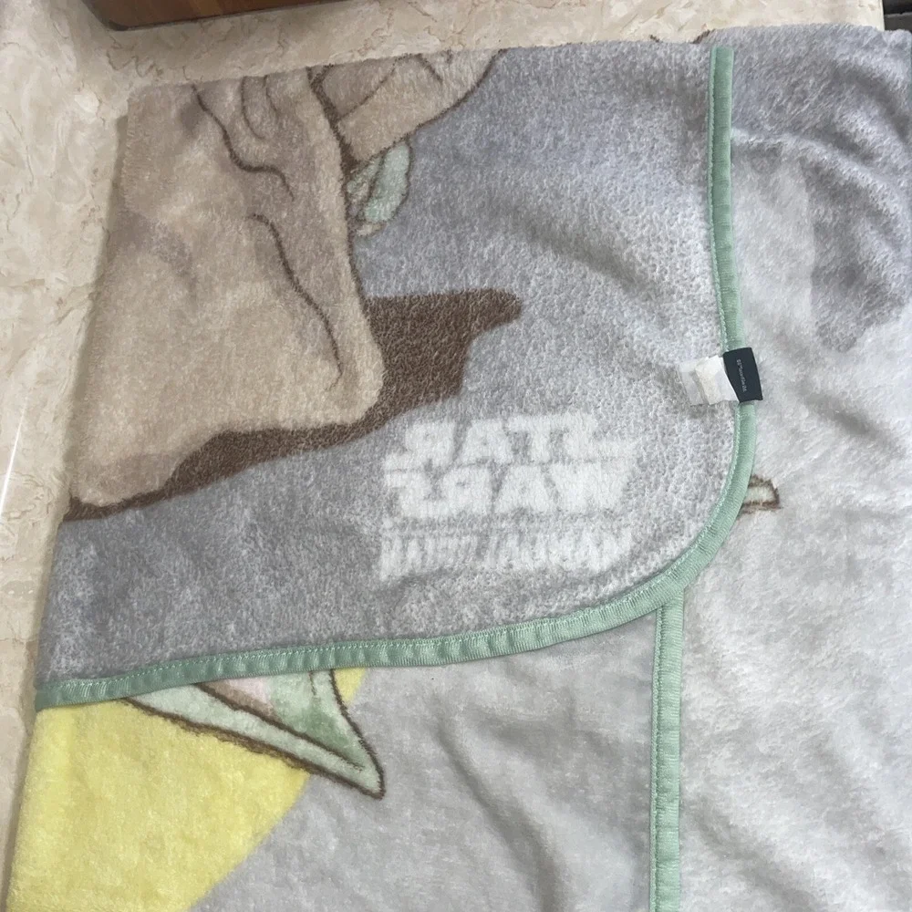 Star Wars Licensed Baby Yoda Child's‎ Blanket